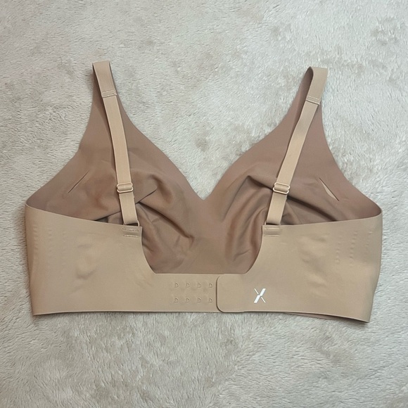 Knix Revolution Nude Seamless Bra LIKE NEW! Sz L++ (36F/G) - Picture 2 of 9